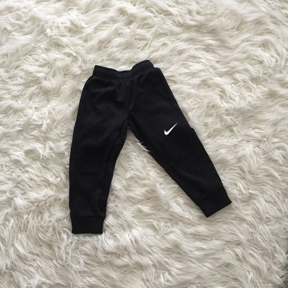 Boys Nike sweatpants